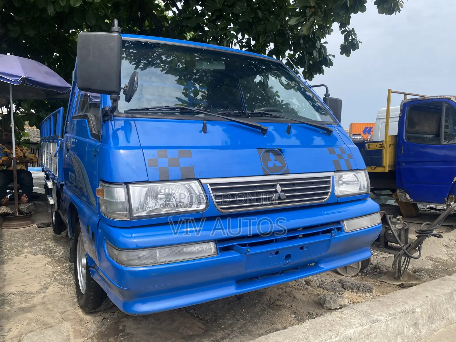 Mitsubishi Big Bucket