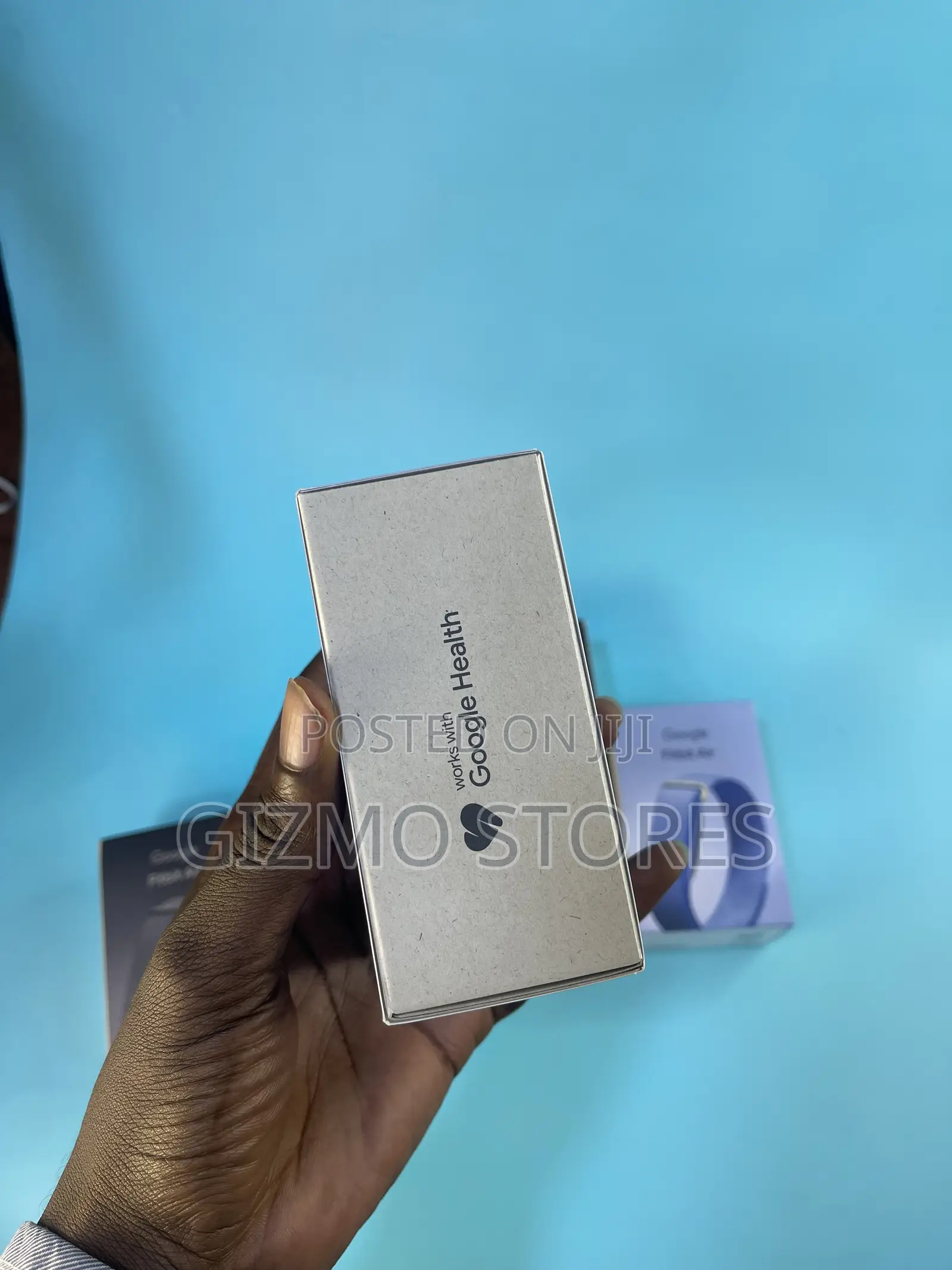 New Google Fitbit Air Is an Ultra-Lightweight, Screenless Fitness
