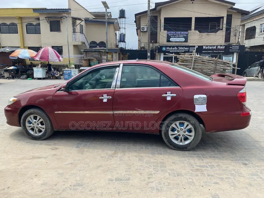 Toyota Camry 2005 Red