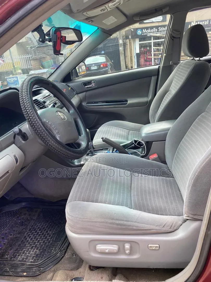 Toyota Camry 2005 Red