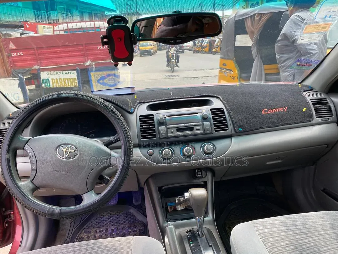 Toyota Camry 2005 Red