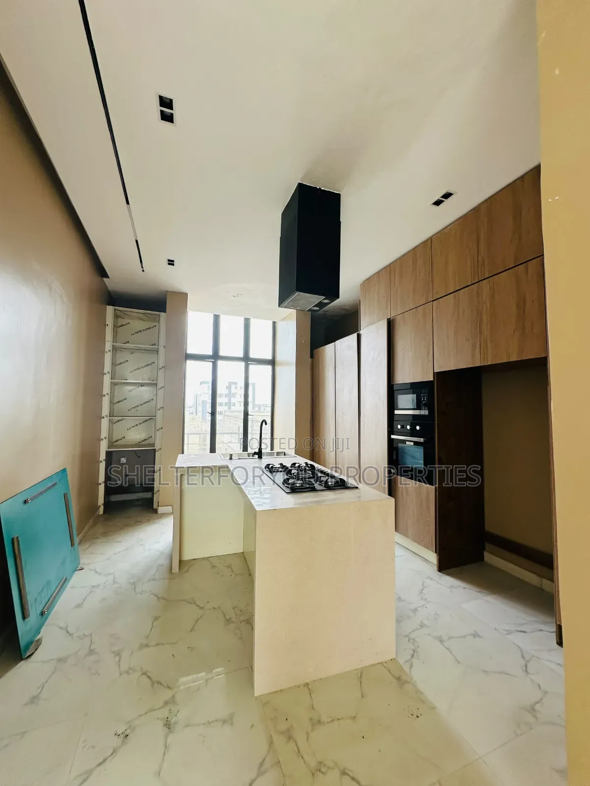 5bdrm Apartment in Ikate for rent