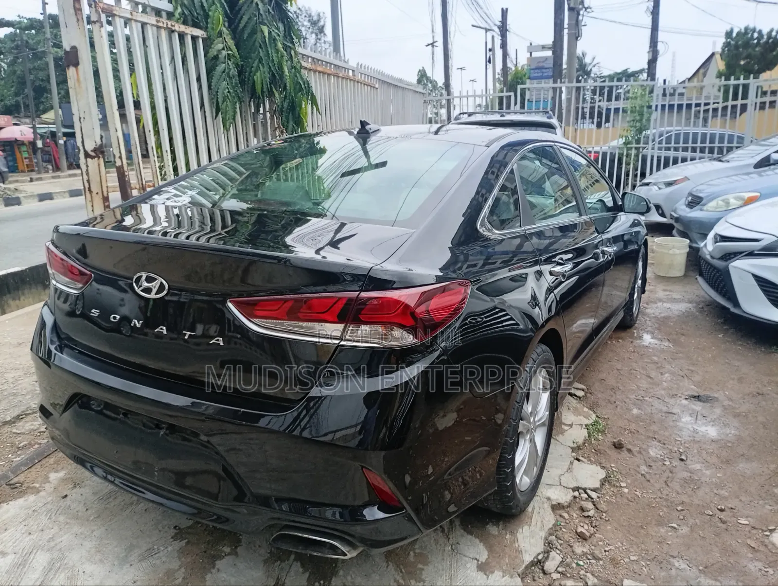 Hyundai Sonata Base Sedan FWD (2.4L 4cyl 6A) 2017 Black