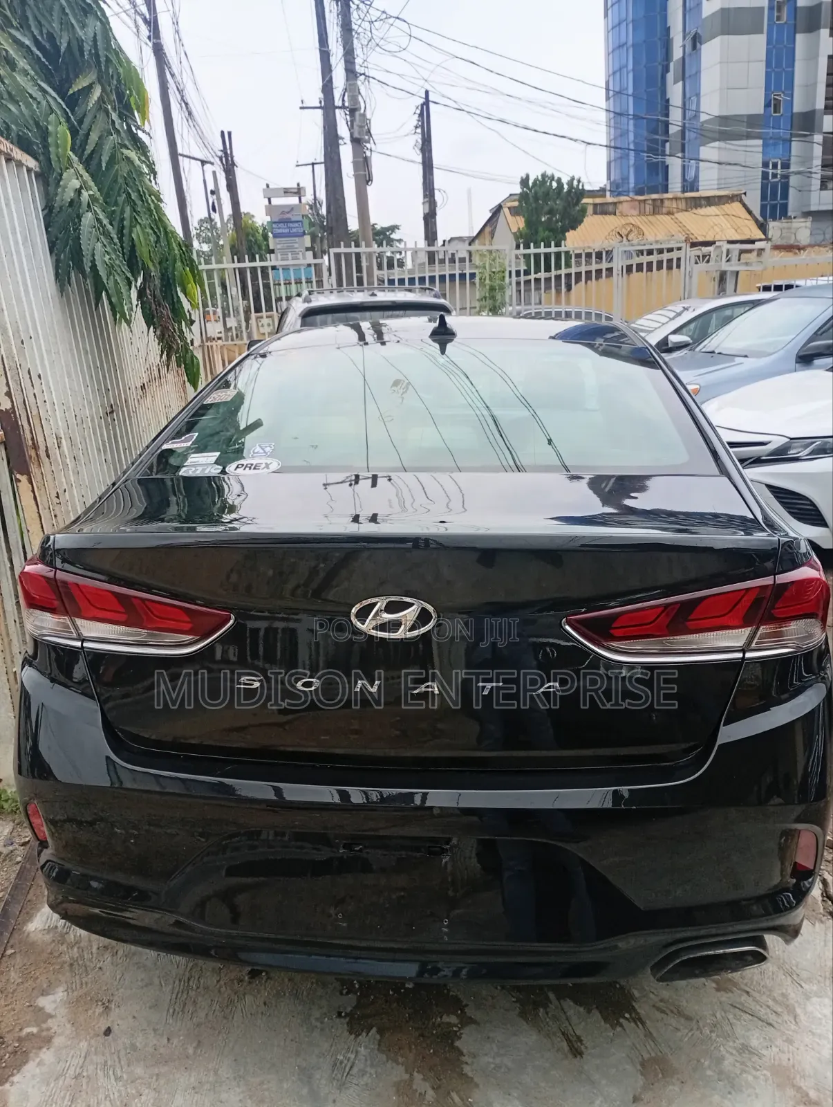 Hyundai Sonata Base Sedan FWD (2.4L 4cyl 6A) 2017 Black
