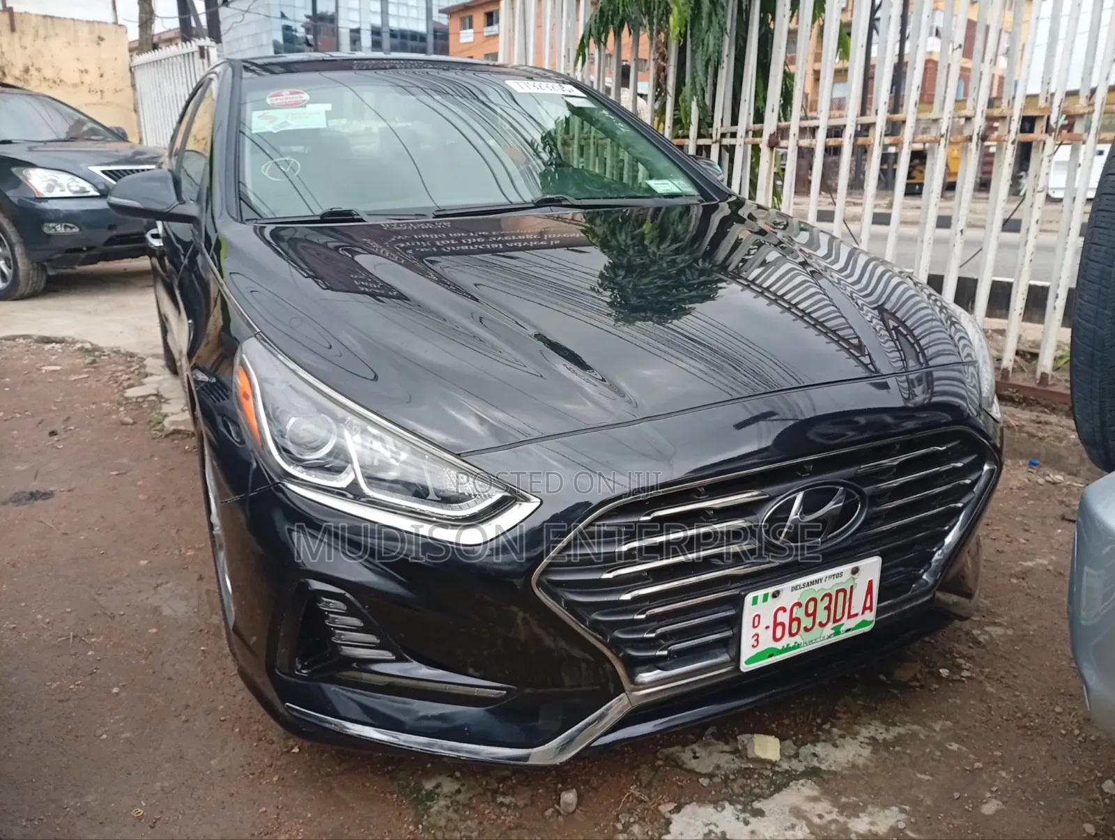 Hyundai Sonata Base Sedan FWD (2.4L 4cyl 6A) 2017 Black