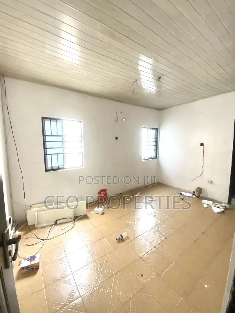 2bdrm Block of Flats in Chisco-Lekki for rent