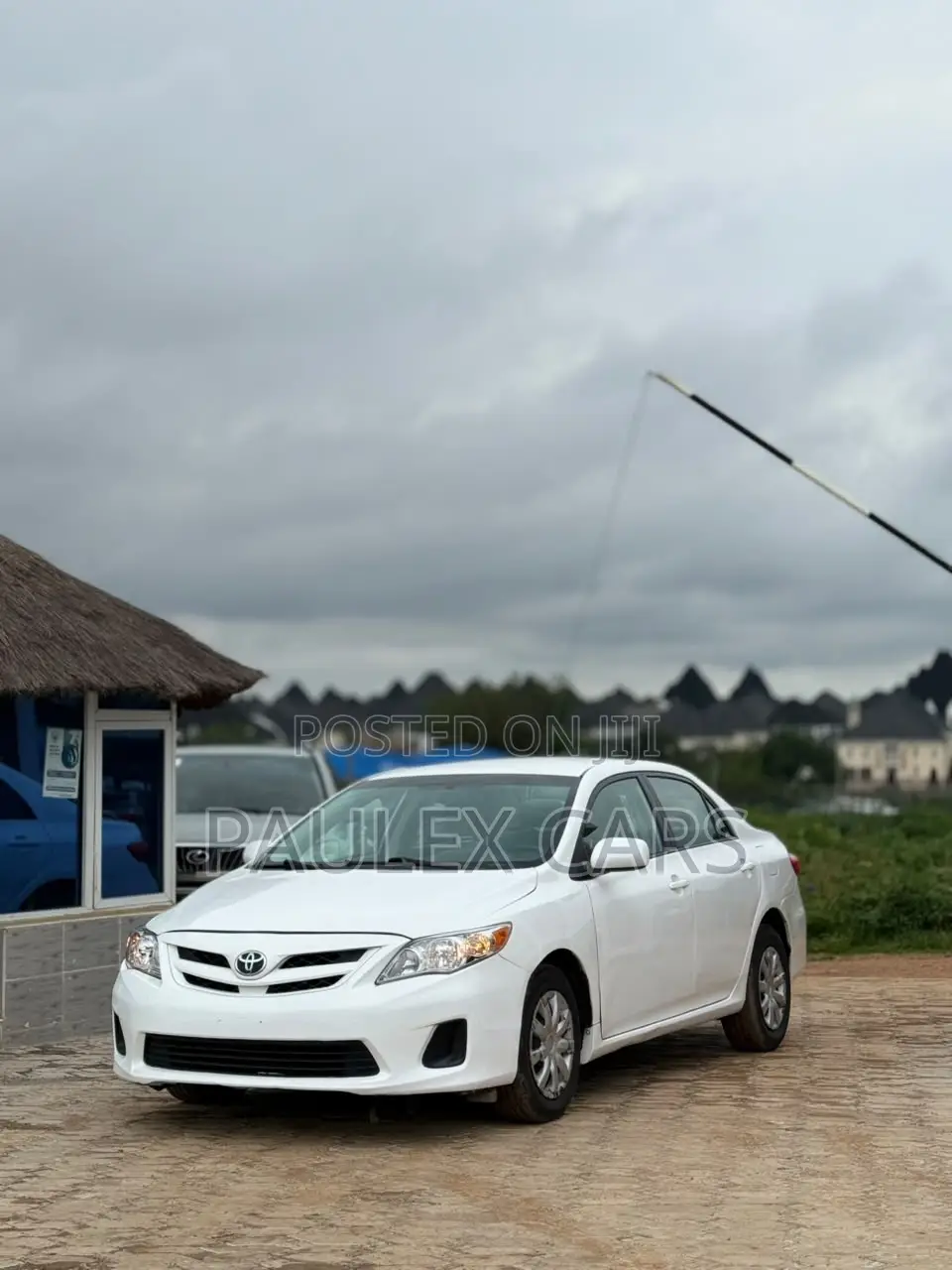 Toyota Corolla LE 4dr Sedan (1.8L 4cyl 4A) 2012 White
