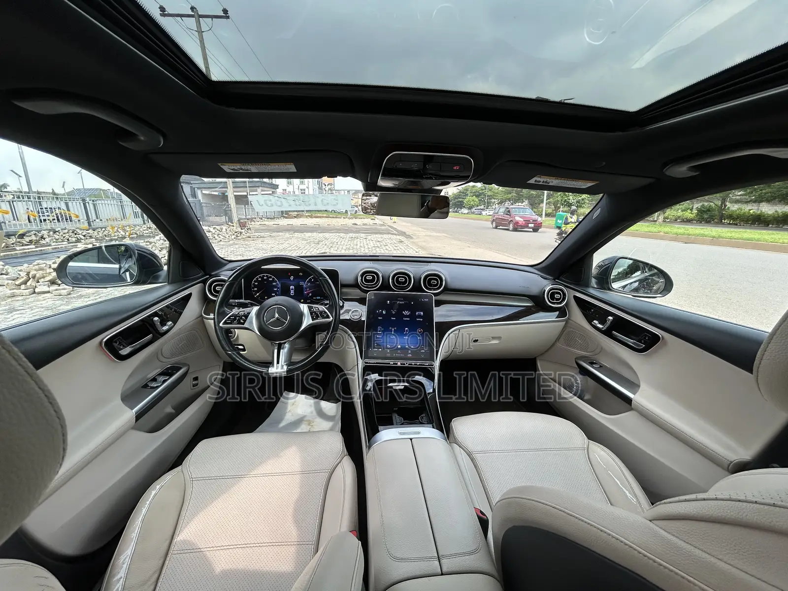 Mercedes-Benz C300 2022 Blue