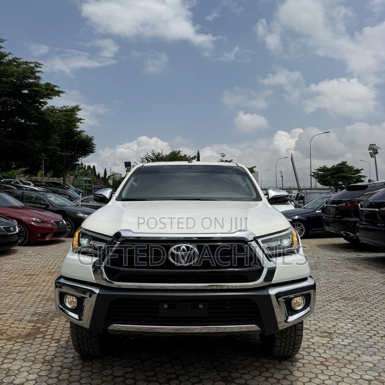 Toyota Hilux Revo Smart Cab Petrol 2.7 RWD 2021 White
