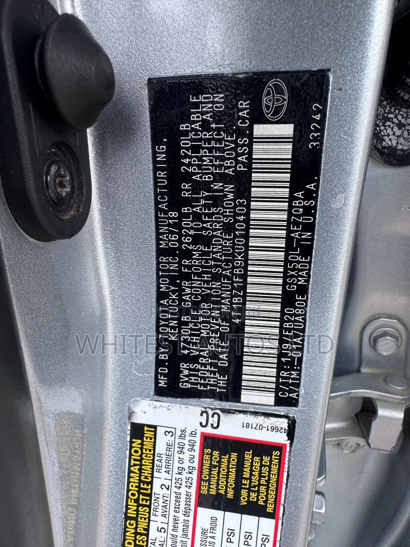 Toyota Avalon XLE FWD Sedan (3.5L V6 8A) 2019 Silver