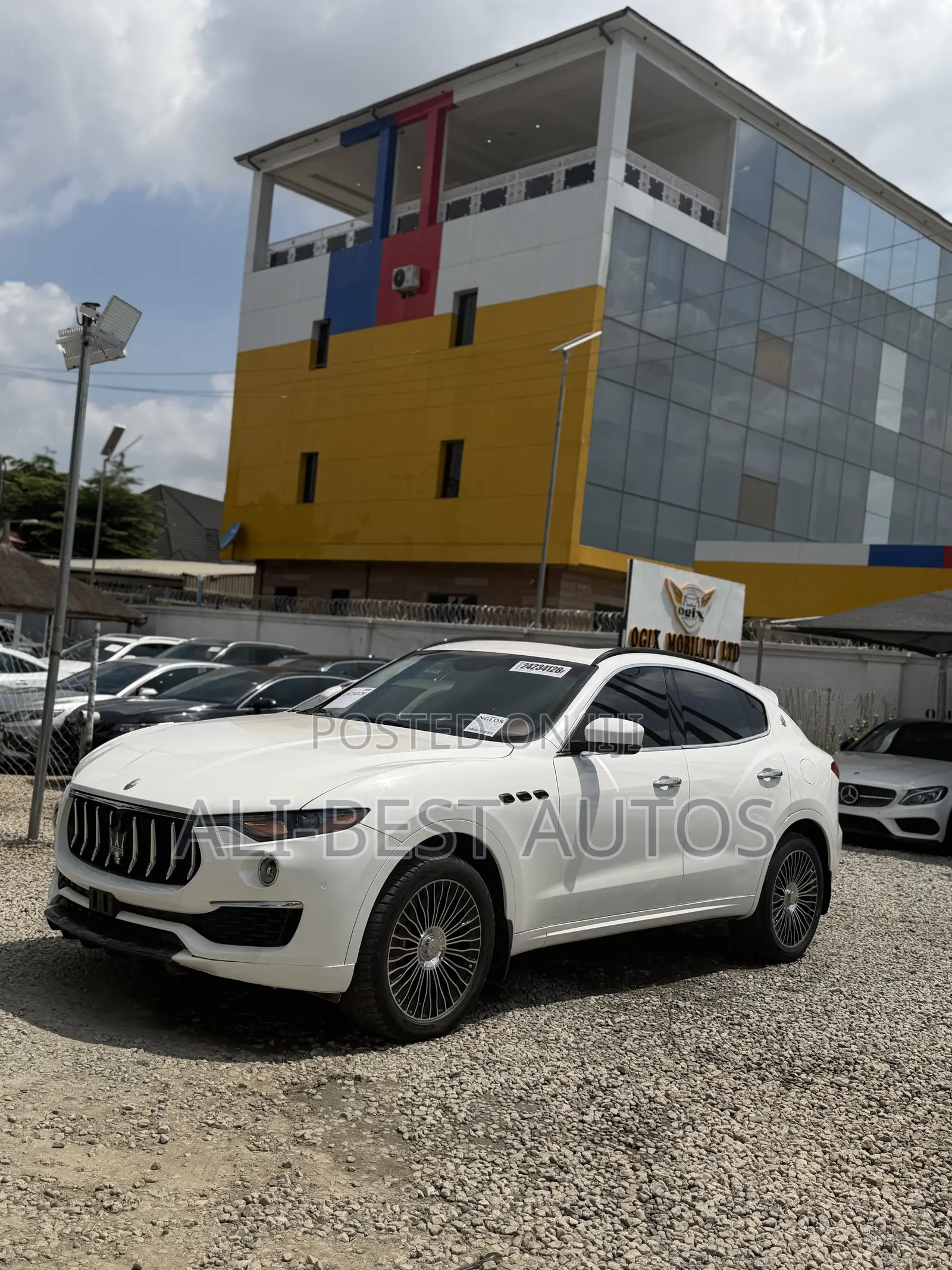 Maserati Levante S AWD 2017 White