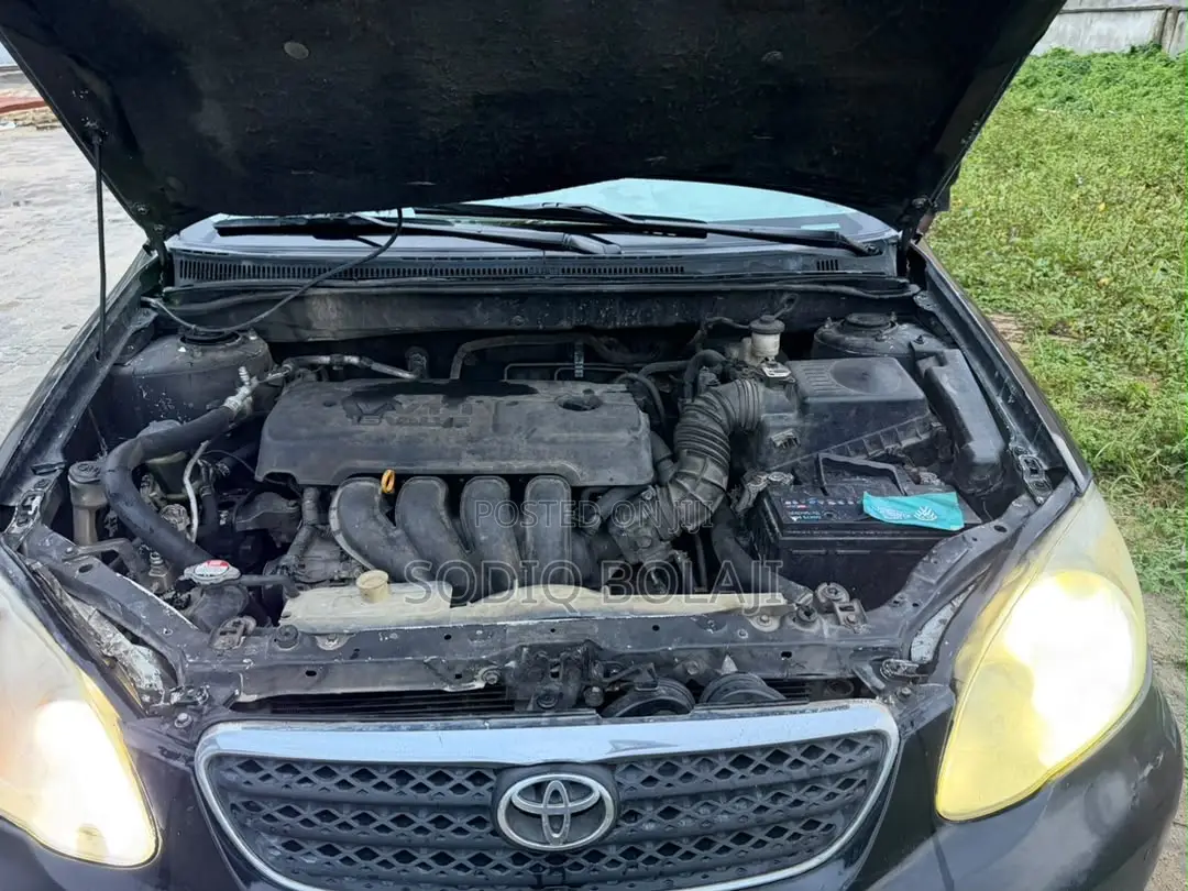 Toyota Corolla LE 2005 Black