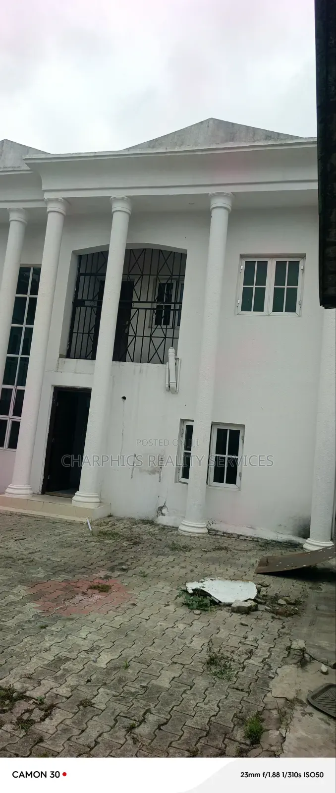 5bdrm Duplex in Ogunlana for sale