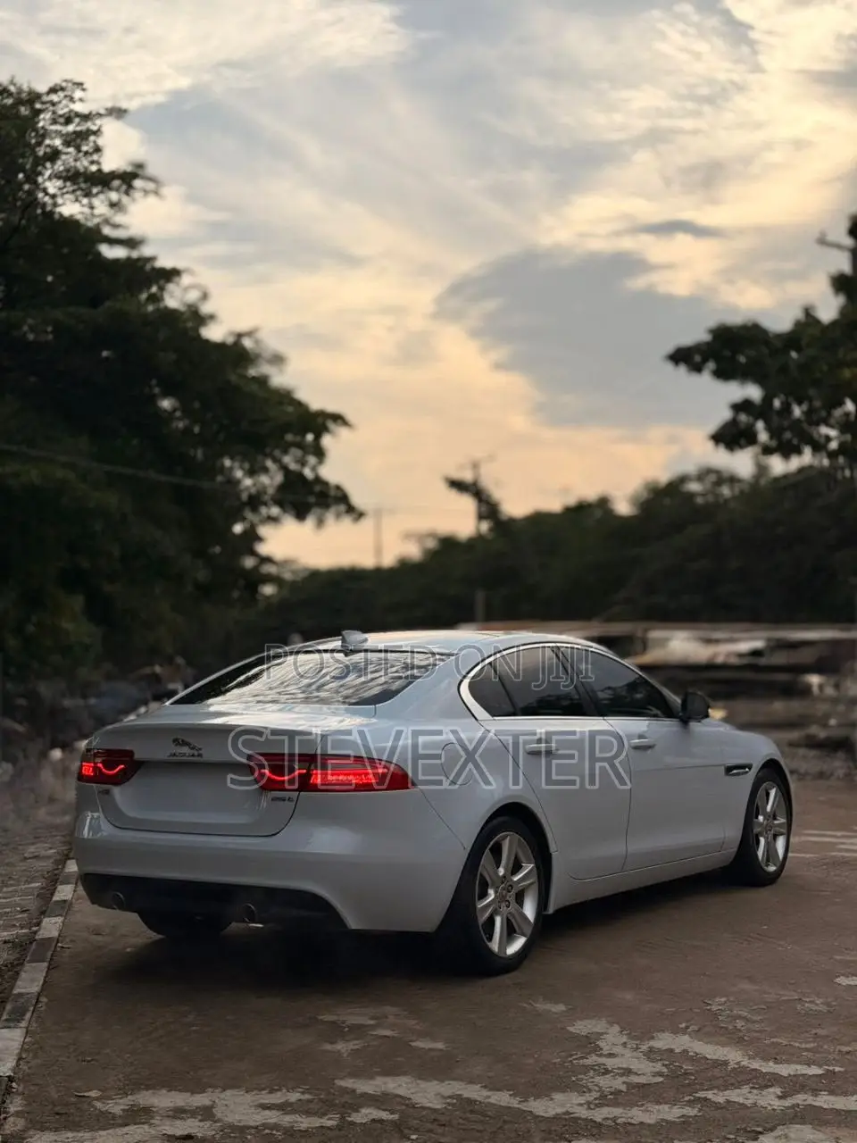Jaguar XE 2017 White