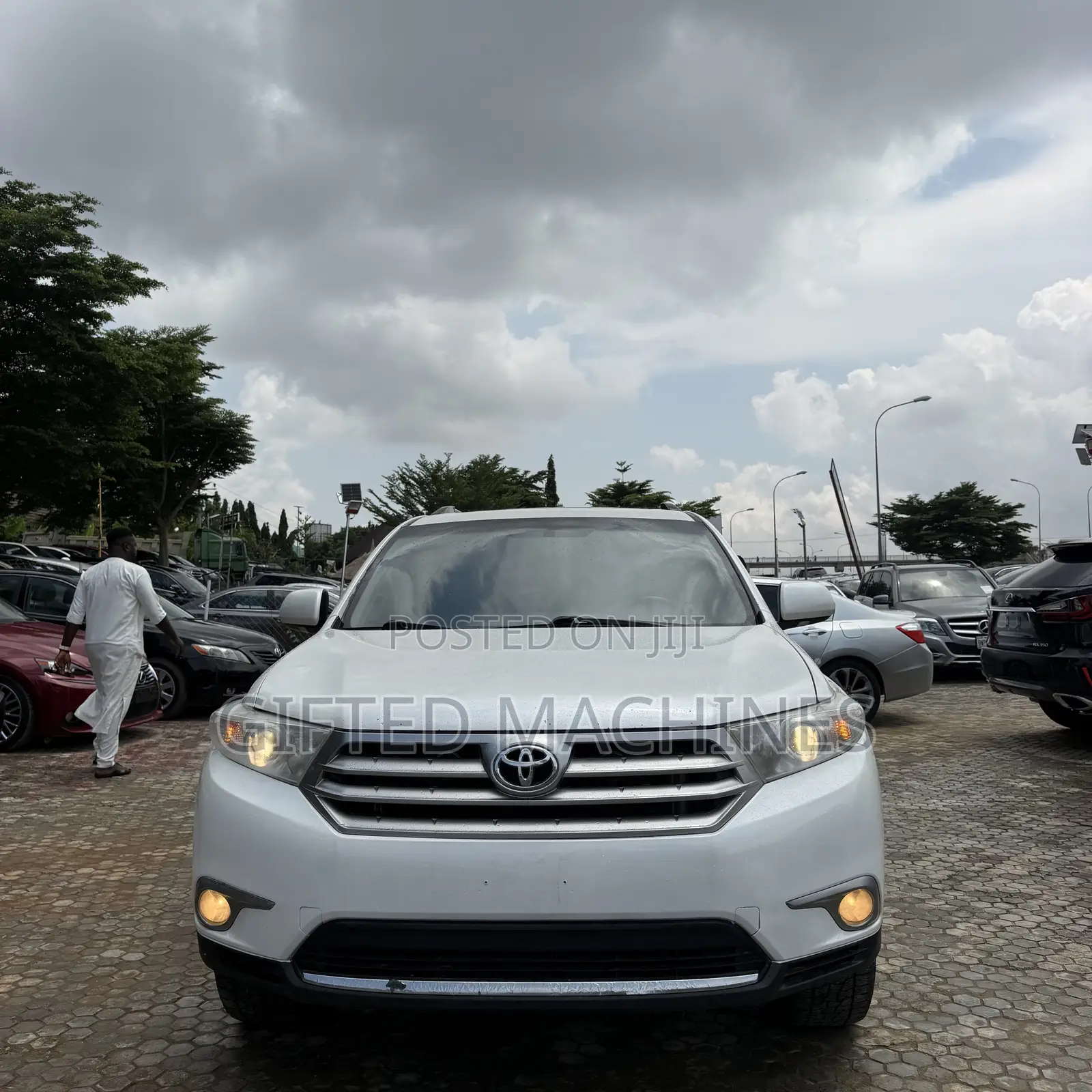 Toyota Highlander Limited 3.5L 2WD 2013 White