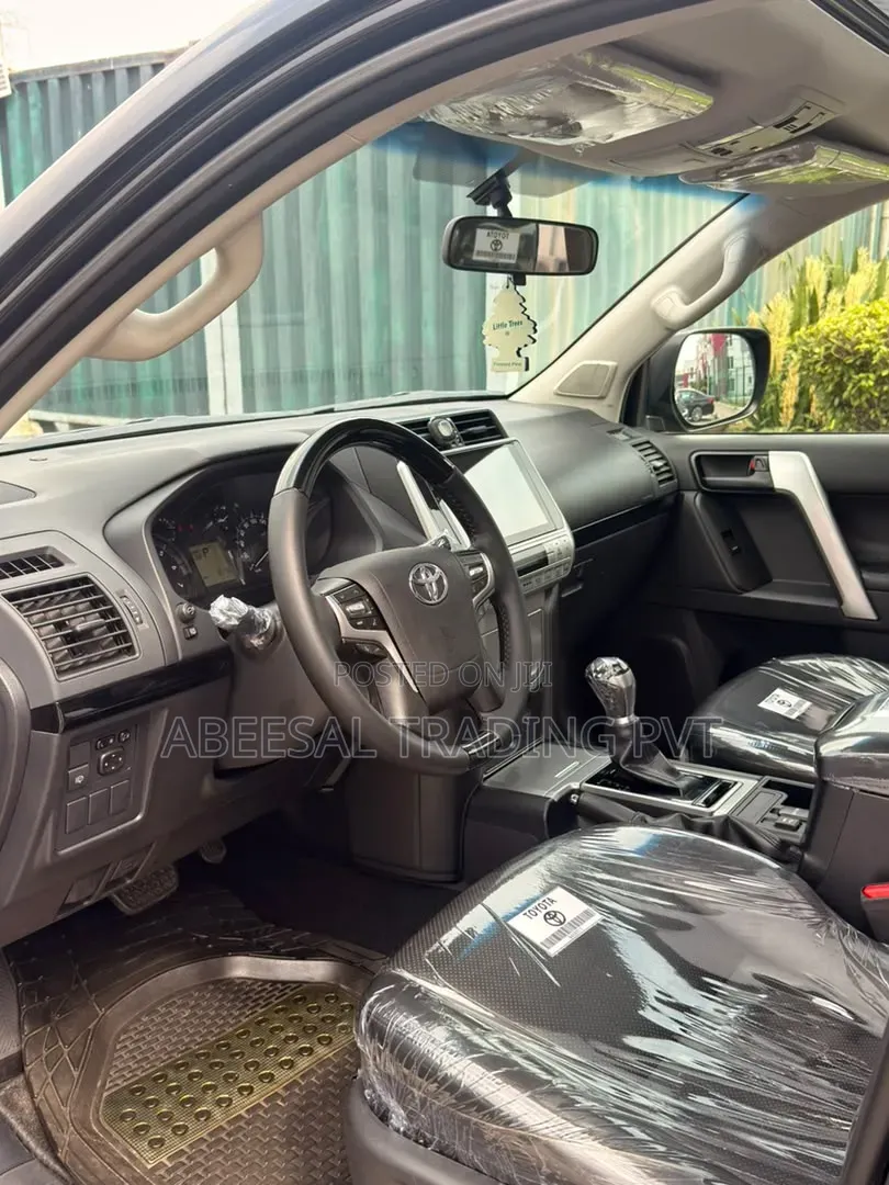 Toyota Land Cruiser Prado 2021 Black