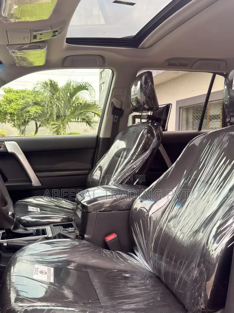 Toyota Land Cruiser Prado 2021 Black
