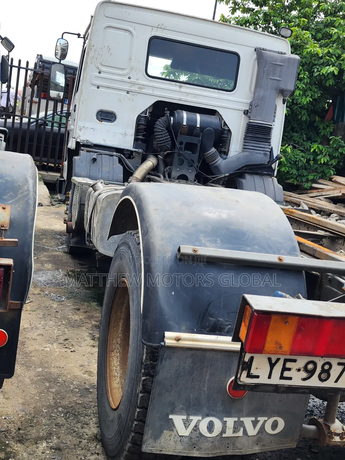 Super Clean Foreign Used Volvo FL7 Cap and Chassis Truck