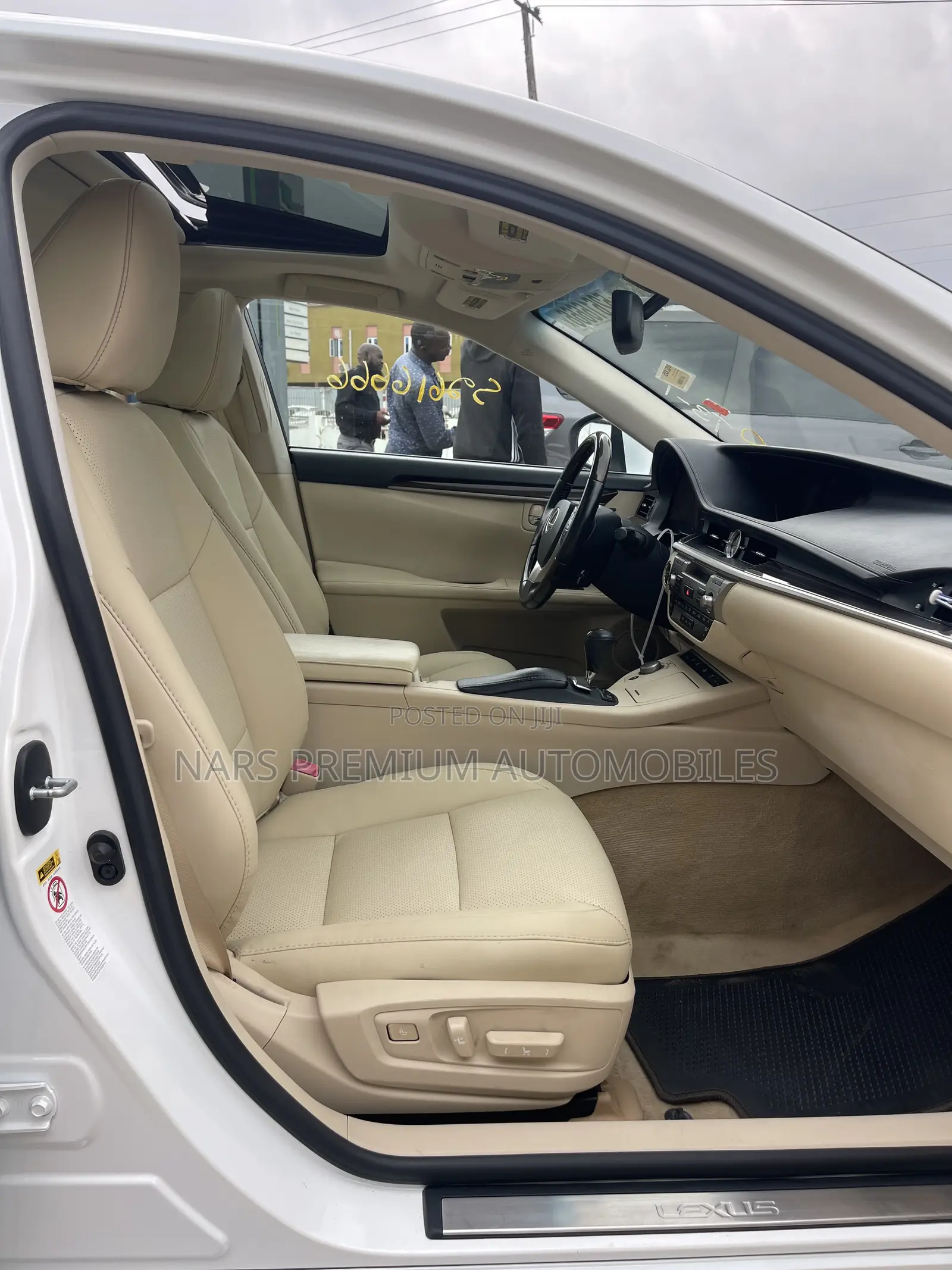 Lexus ES 350 FWD 2013 White