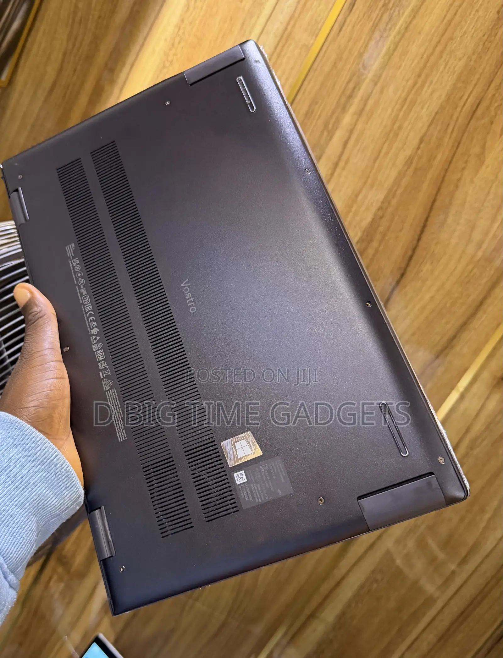 Laptop Dell Vostro 7510 24GB Intel Core i7 SSD 512GB