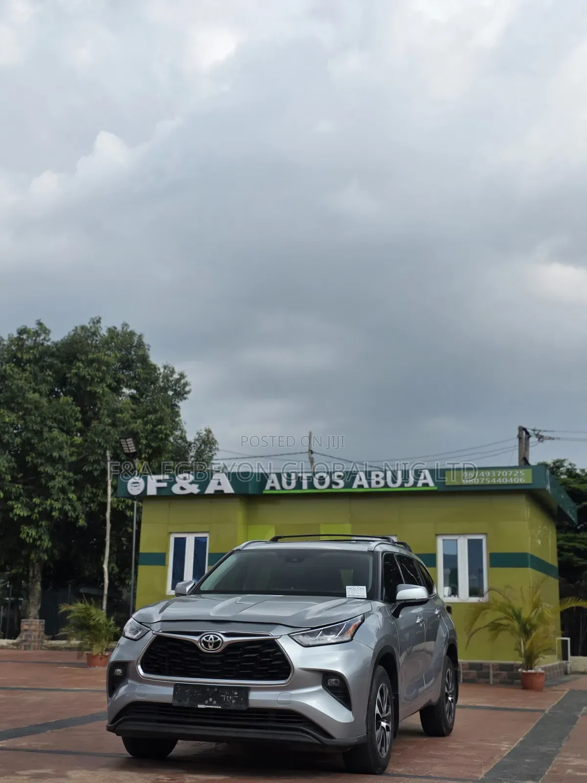 Toyota Highlander 2022 Silver