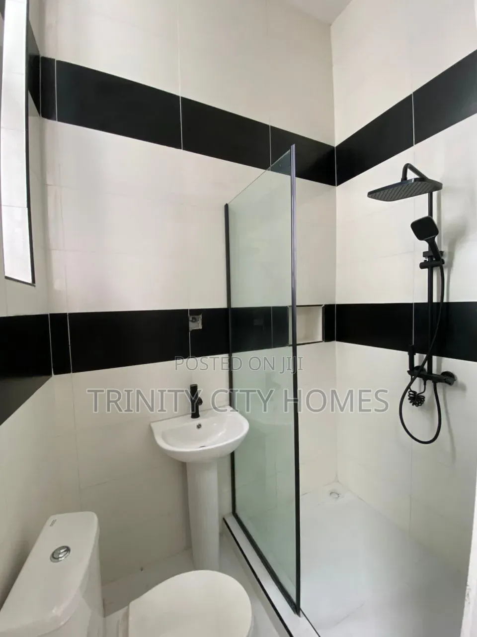 4bdrm Duplex in Sangotedo for sale