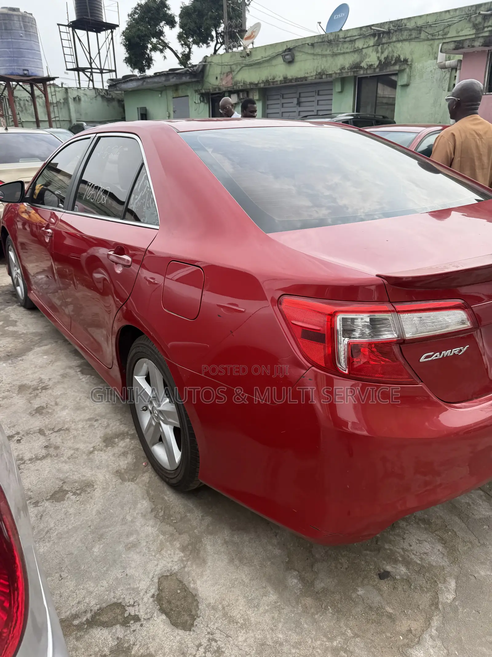 Toyota Camry SE 4dr Sedan (2.5L 4cyl 6A) 2014 Red