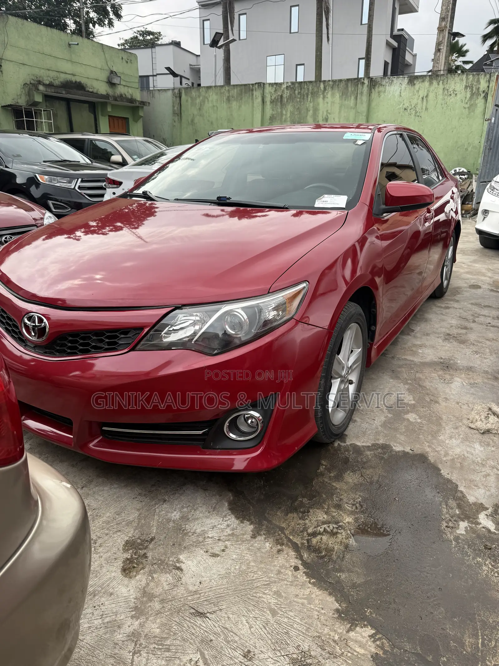 Toyota Camry SE 4dr Sedan (2.5L 4cyl 6A) 2014 Red
