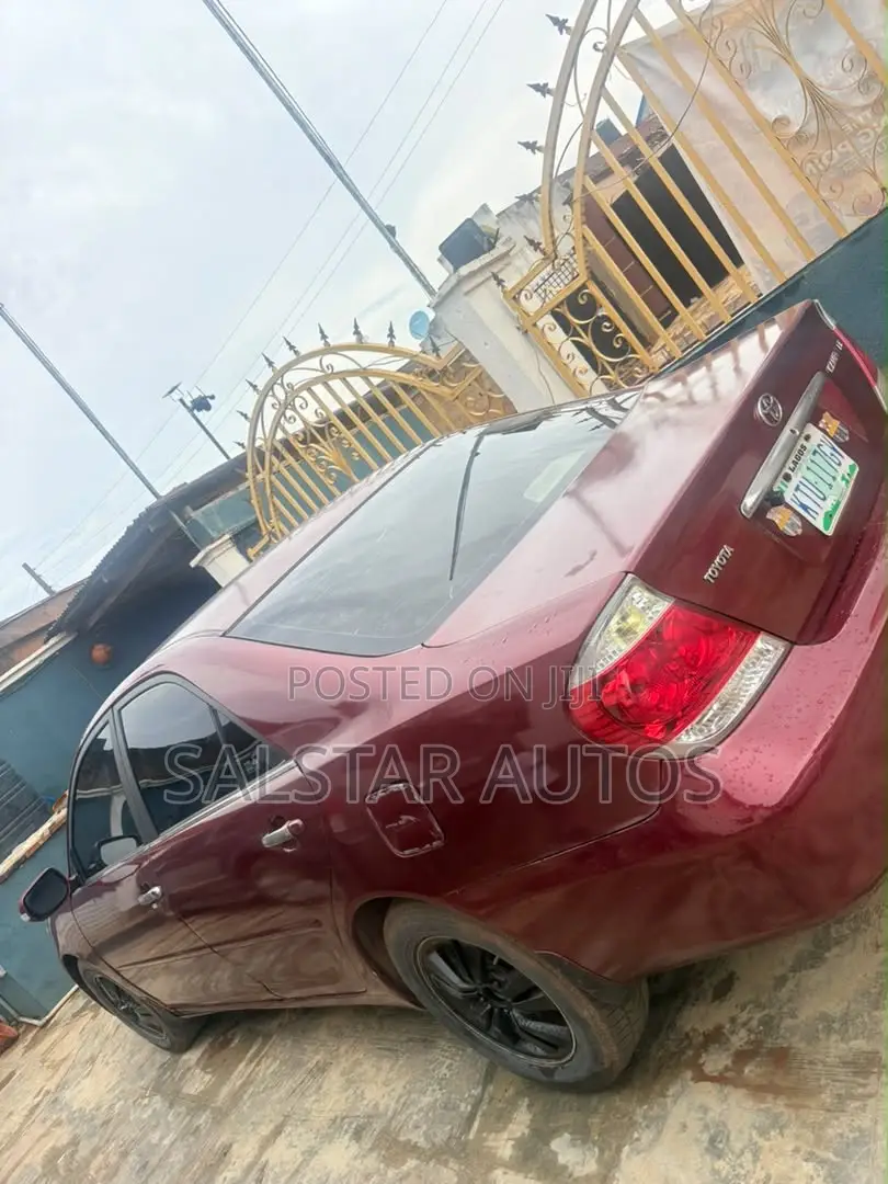 Toyota Camry LE 4dr Sedan (2.4L 4cyl 5A) 2006 Red