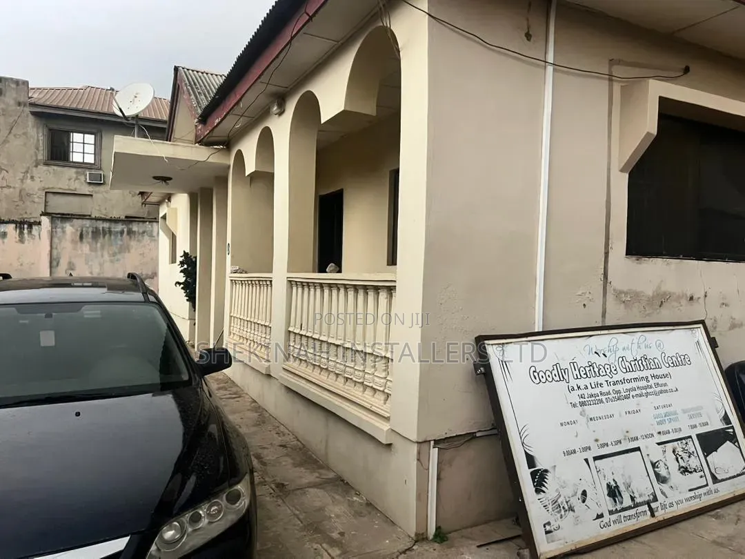 Furnished 4bdrm Bungalow in Celica New Ife Road, Ibadan for sale