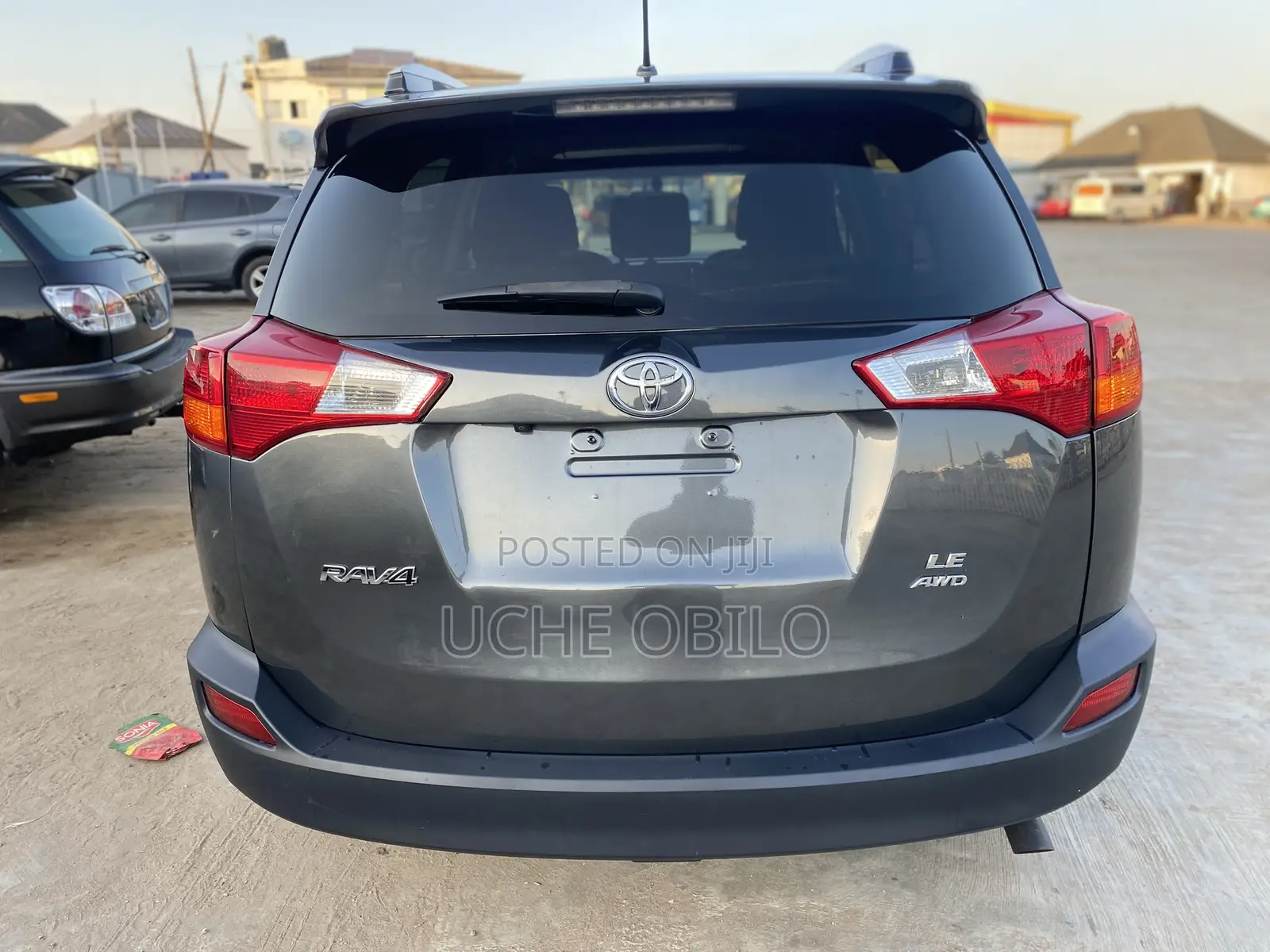 Toyota RAV4 LE 4dr SUV AWD (2.5L 4cyl 6A) 2015