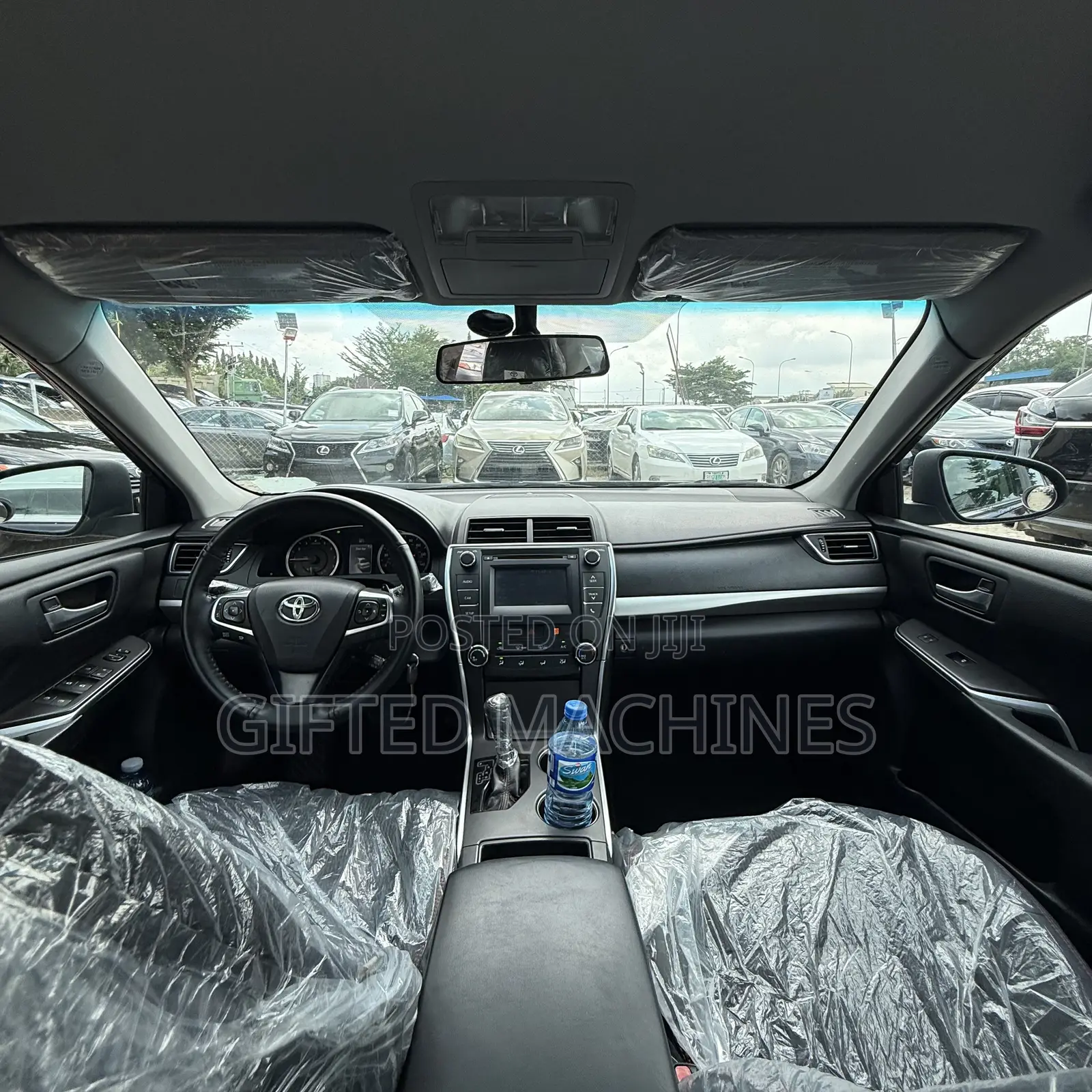 Toyota Camry SE w/Special Edition Pkg (2.5L 4cyl 6A) 2016 Black