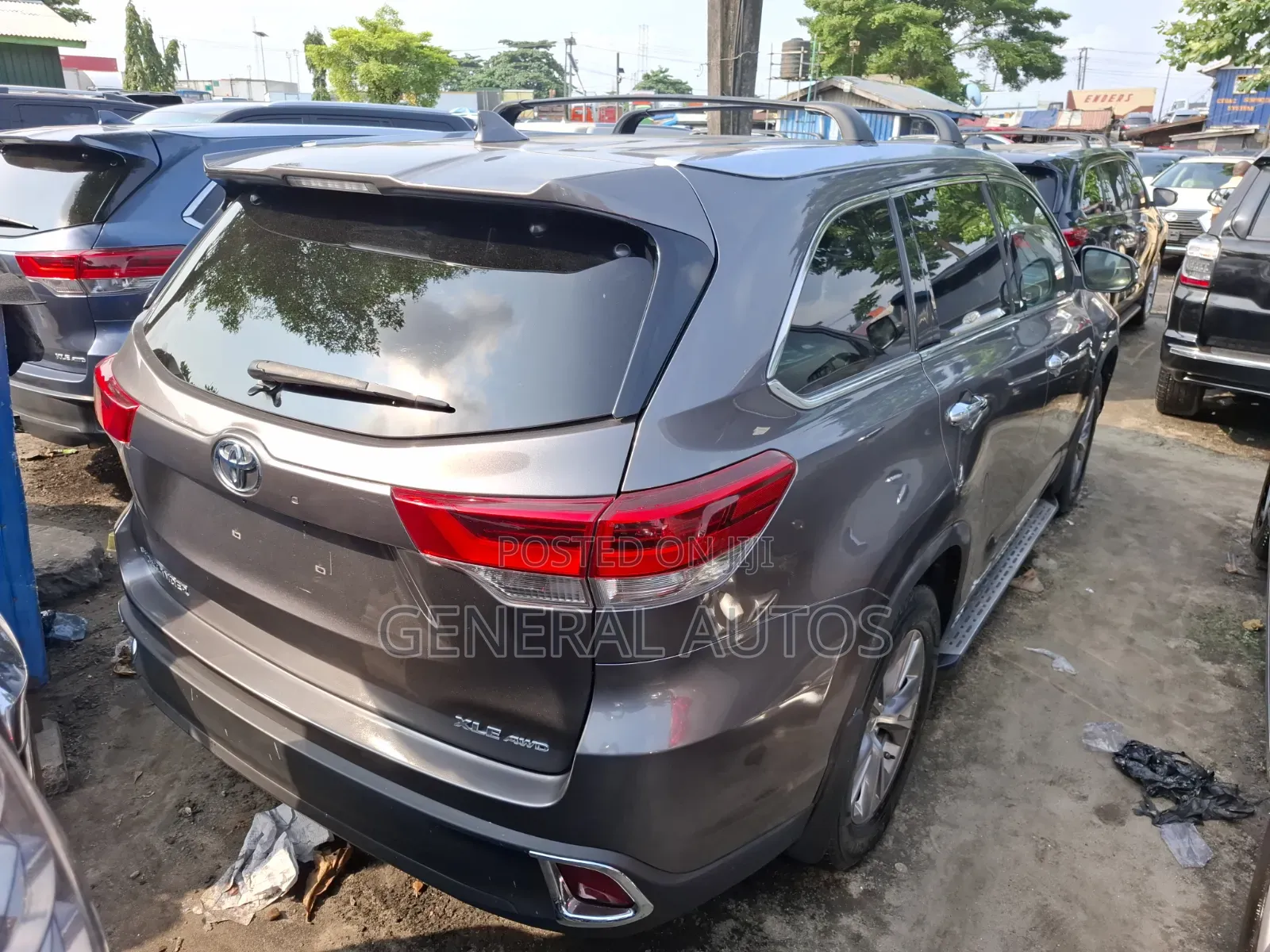 Toyota Highlander XLE V6 4x2 (3.5L 6cyl 6A) 2016 Gray