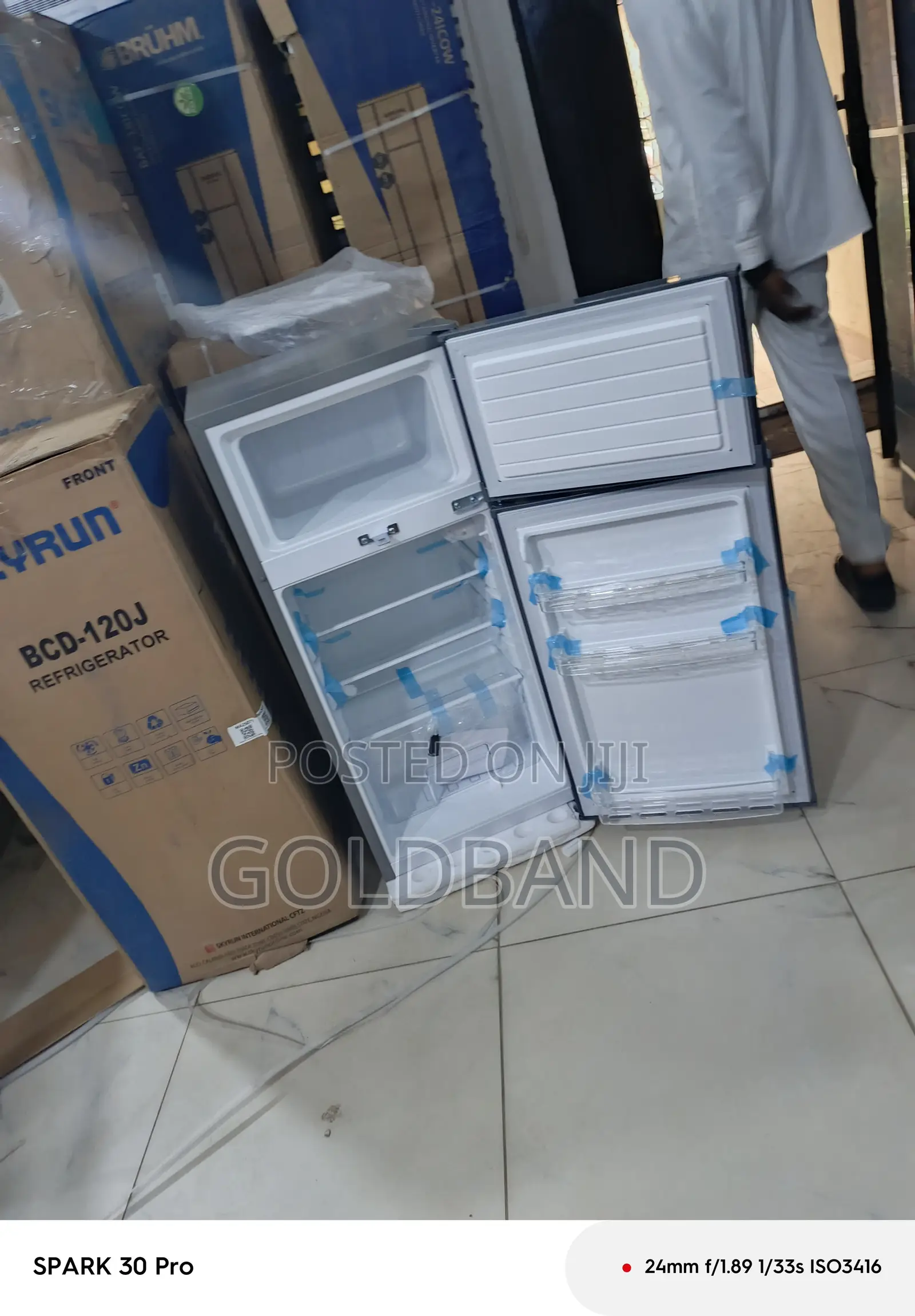 Skyrun BCD-120 120L Stylish Home Fridge