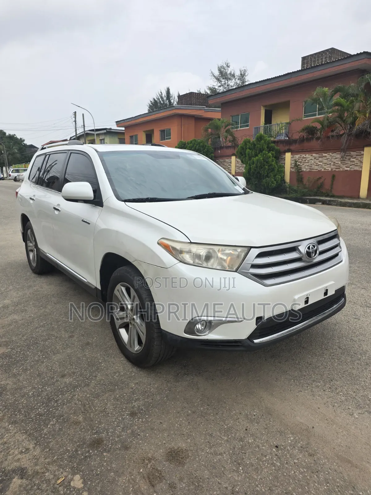 Toyota Highlander Limited 2011 Off white
