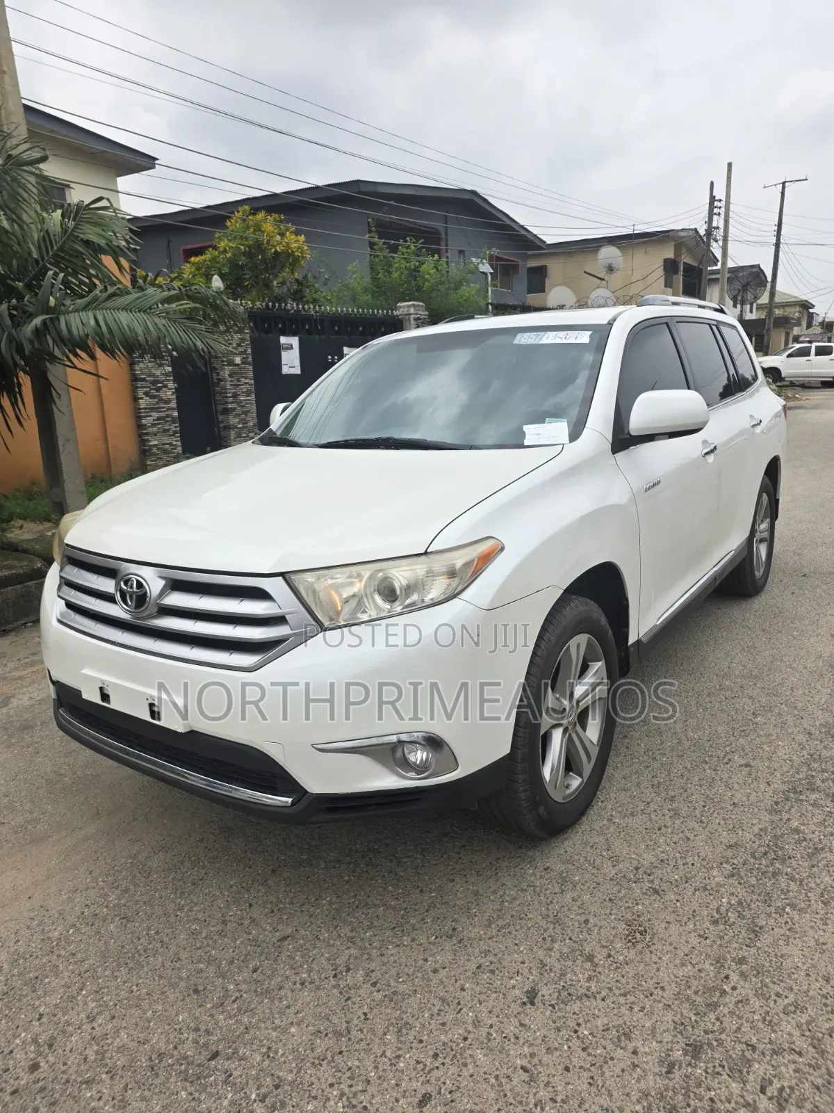 Toyota Highlander Limited 2011 Off white