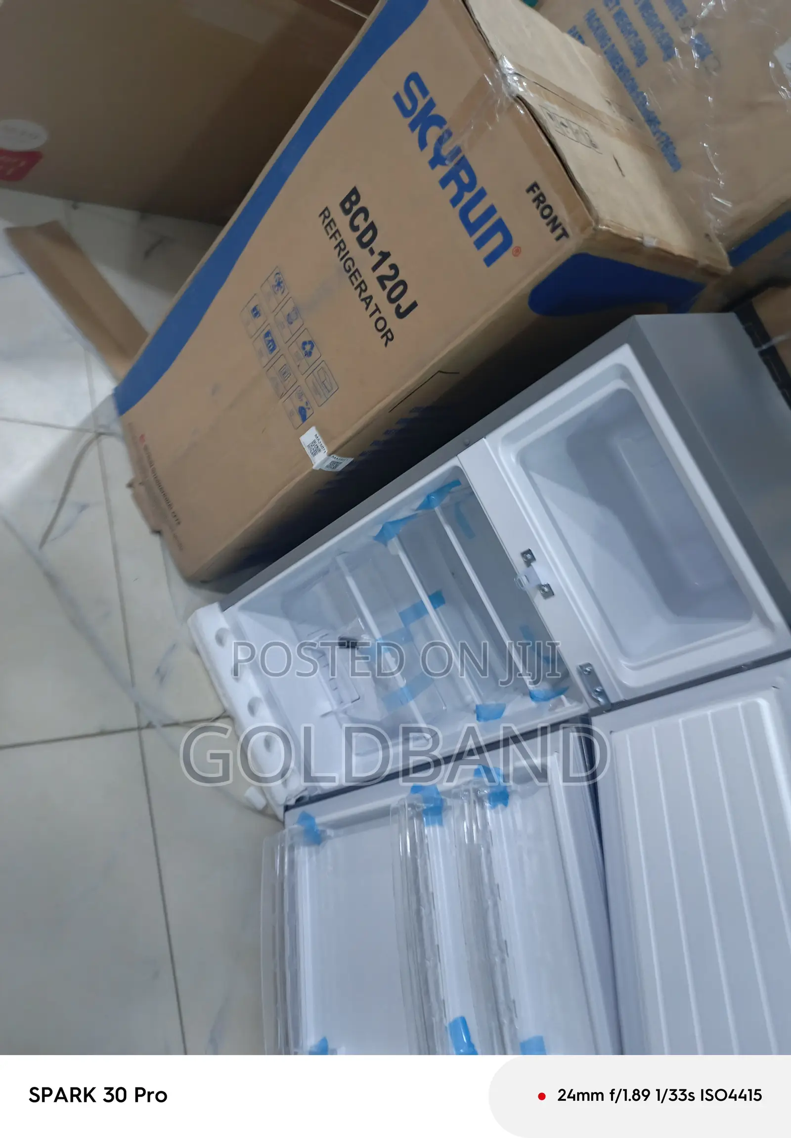 Skyrun BCD-120 120L Compact Kitchen Fridge