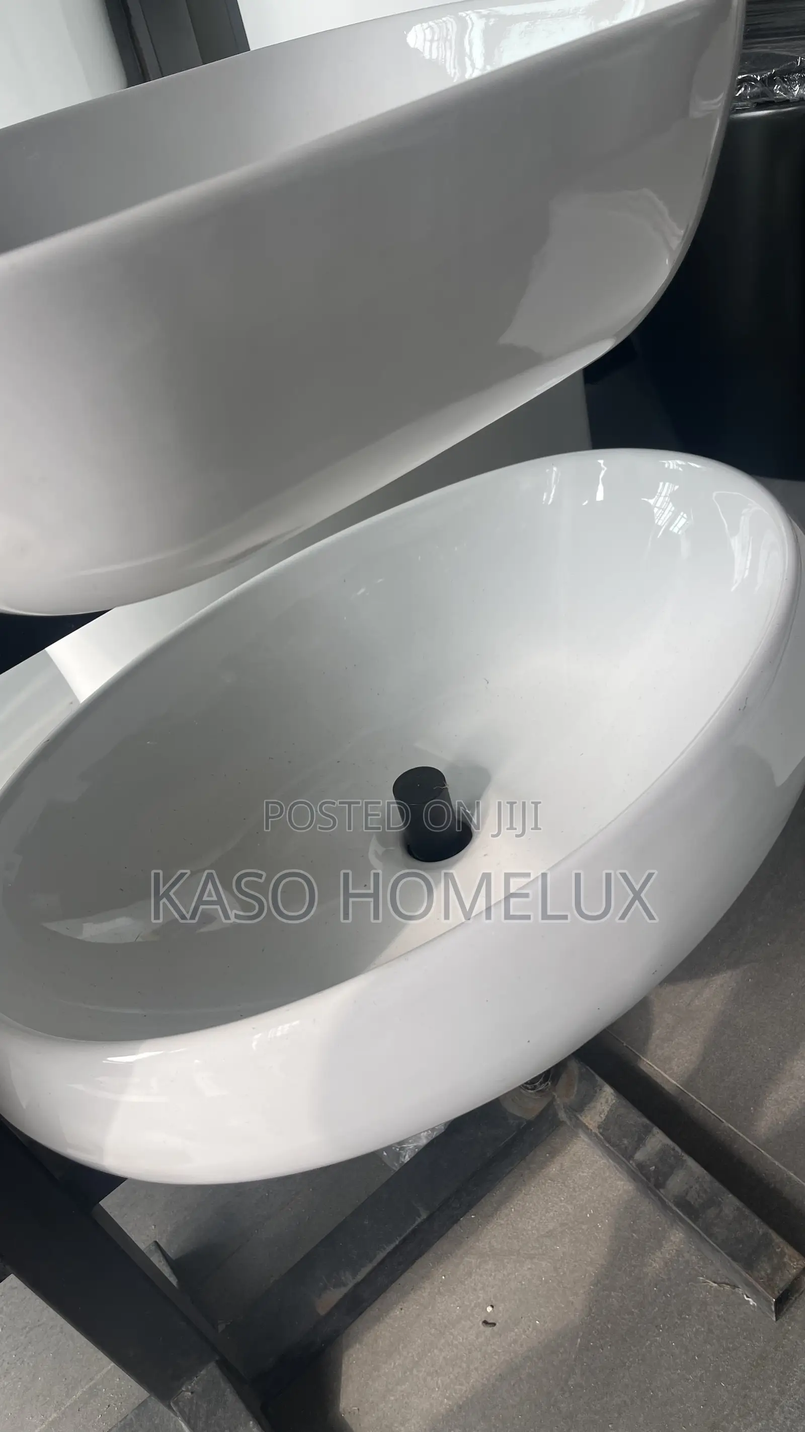 White Color Countertop Basin