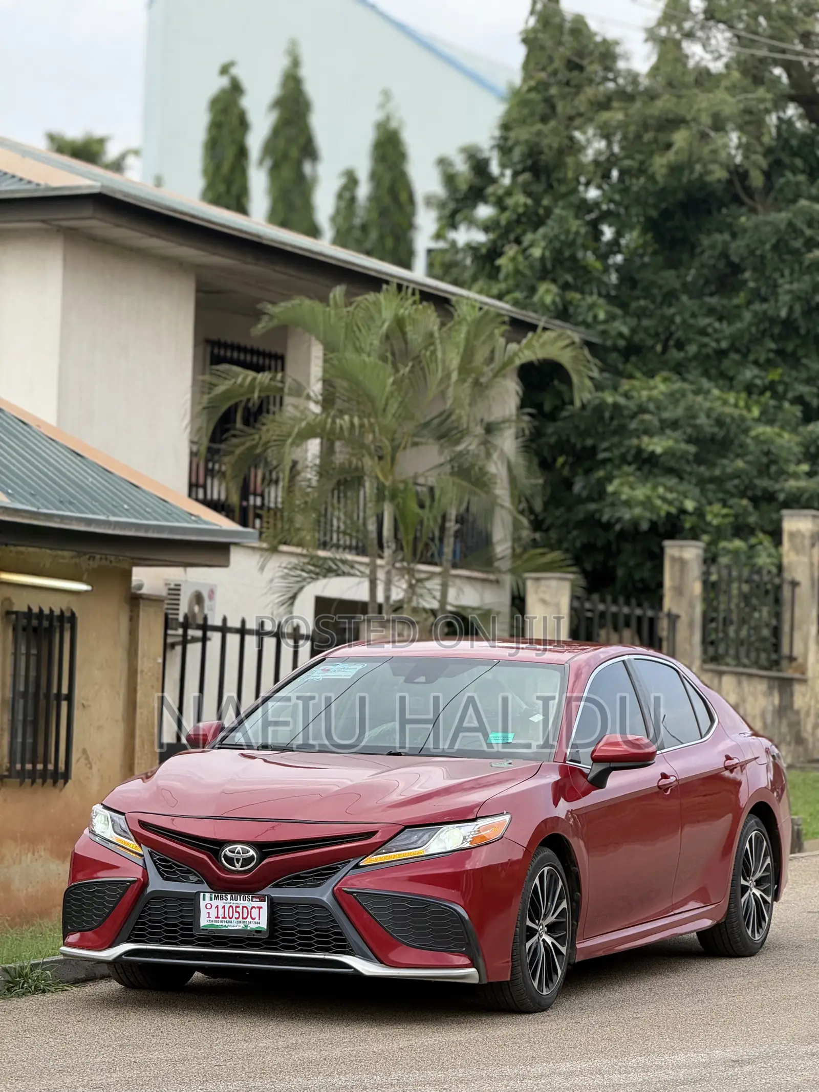 Toyota Camry 2022 Red