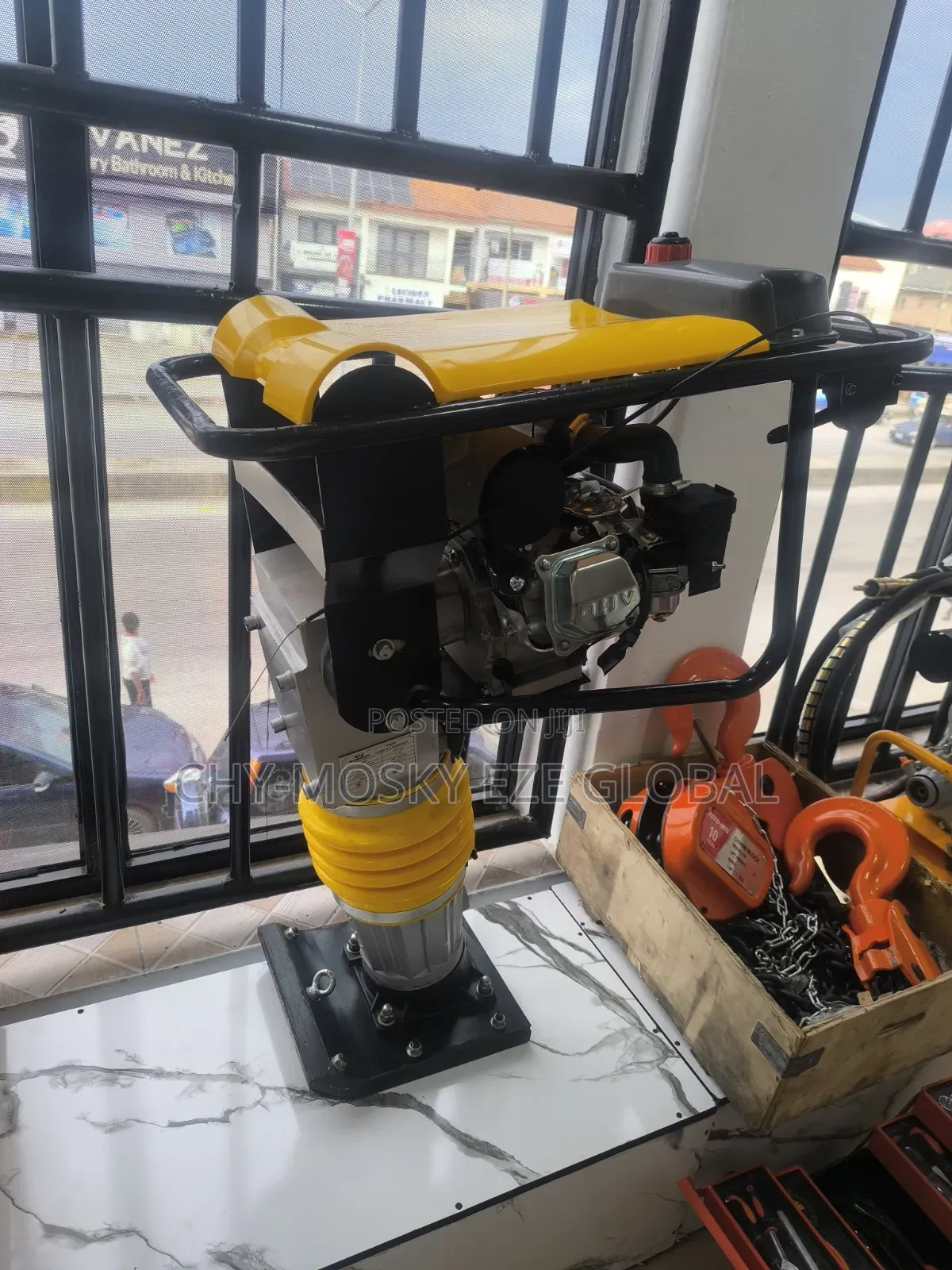 Petrol Tapping Rammer (Jumping Jack Taper) Machine