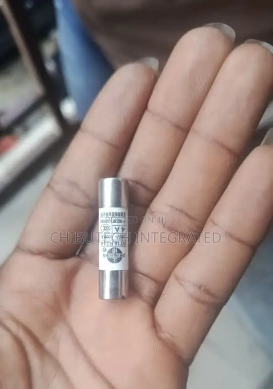 RT18-32 Cylindrical Ceramic Fuse