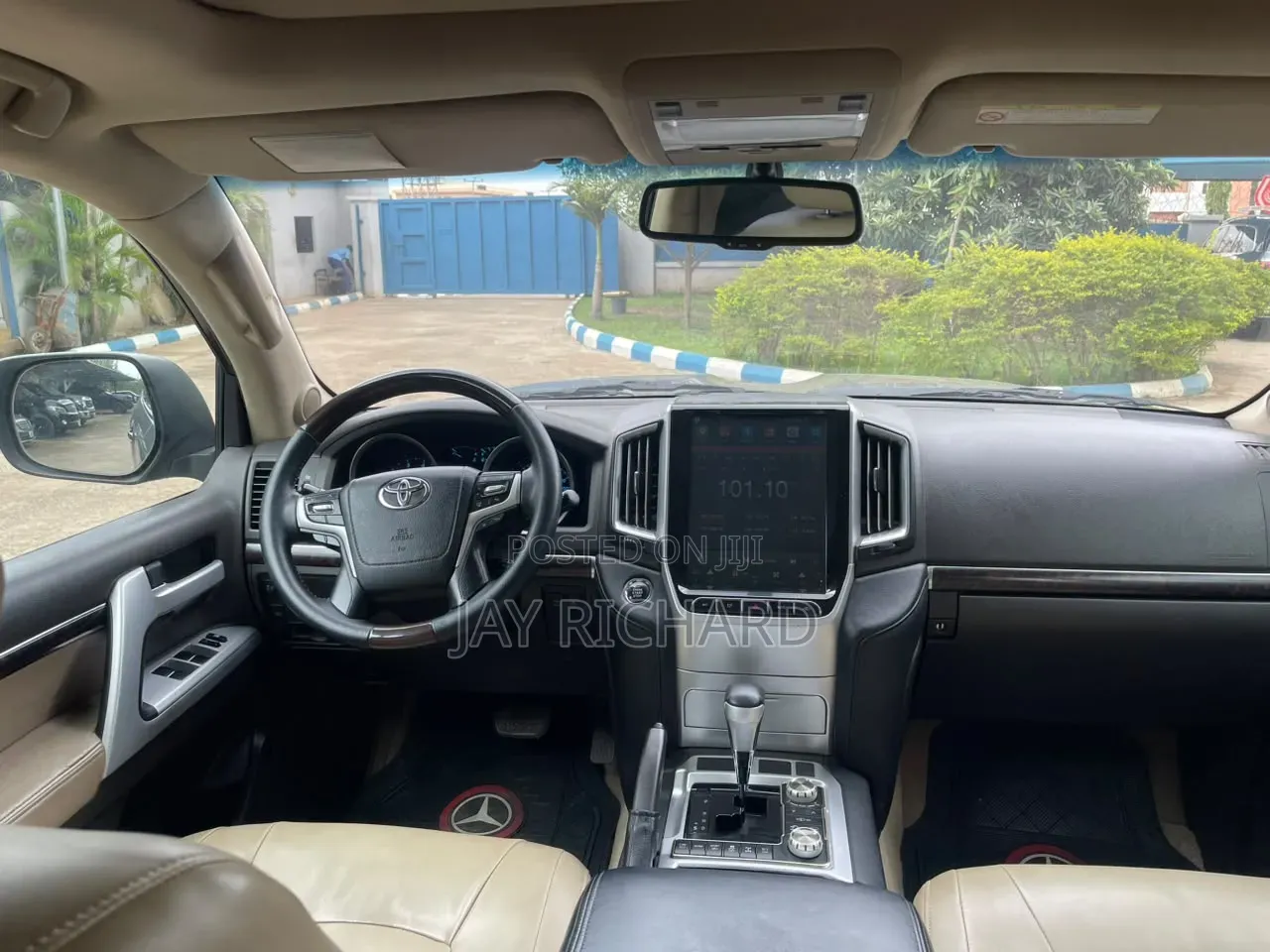 Toyota Land Cruiser 2015 Ivory