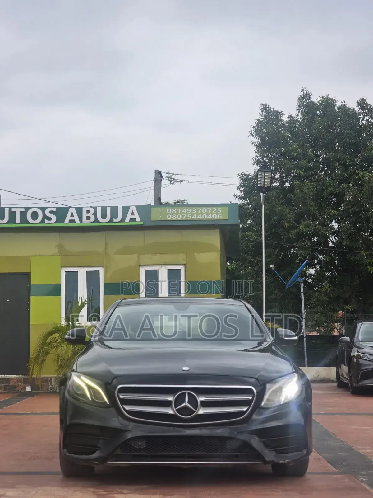 Mercedes-Benz E300 2017 Black