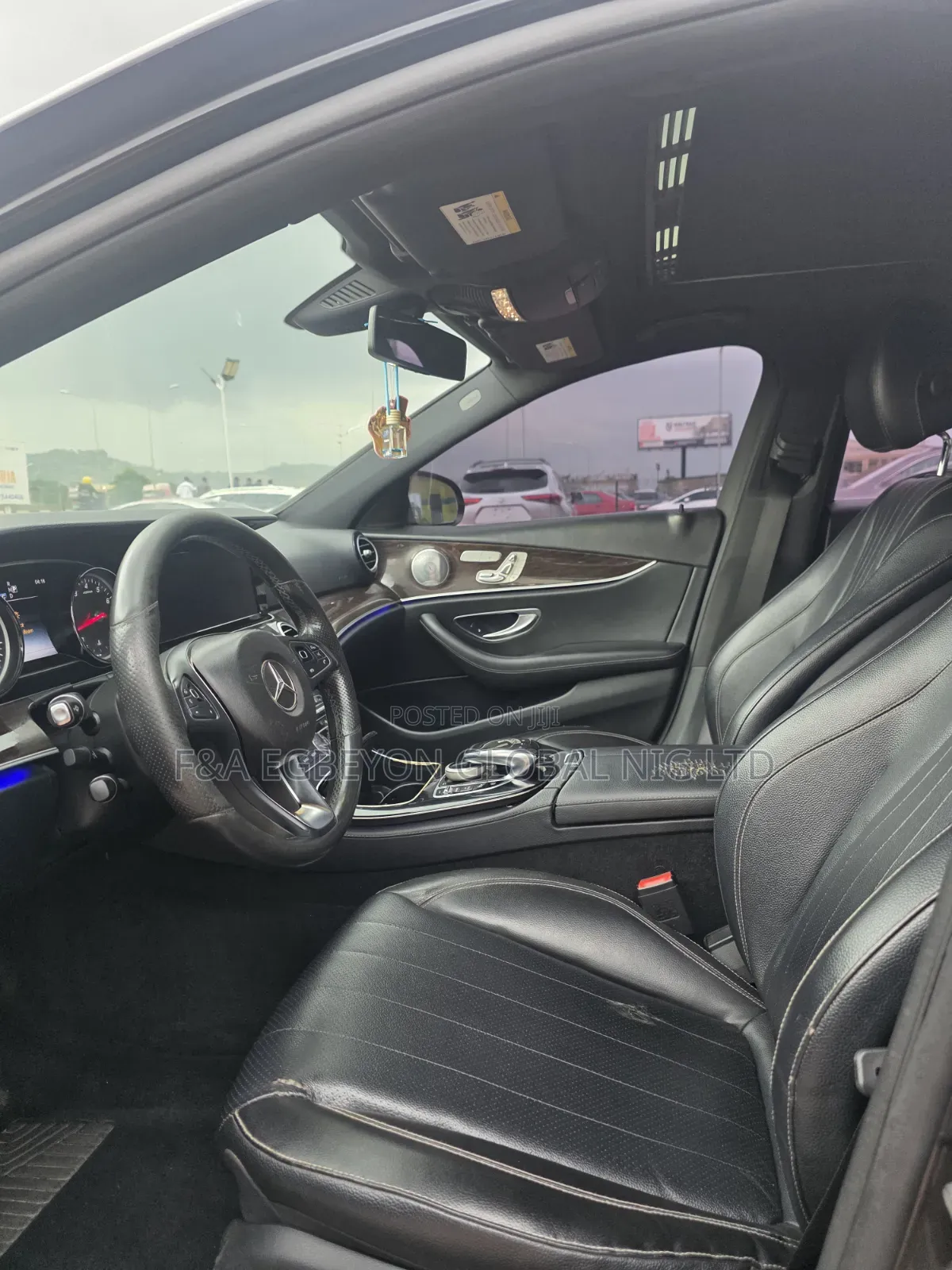 Mercedes-Benz E300 2017 Black