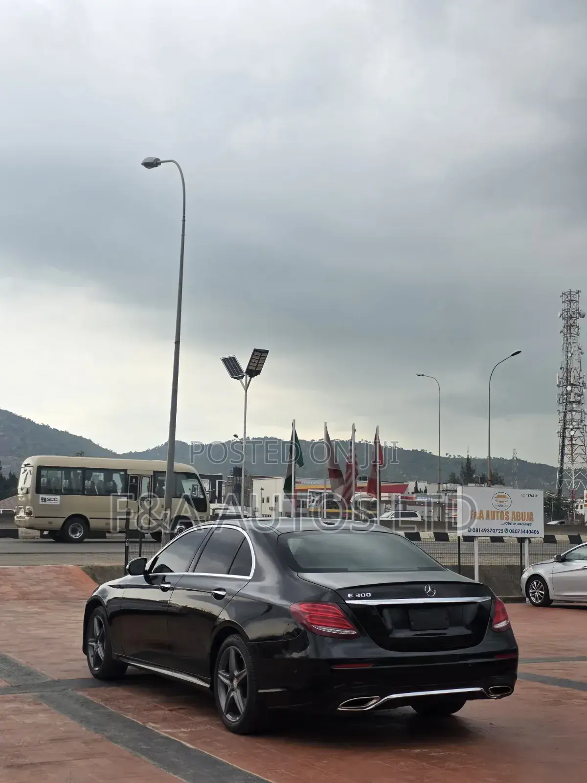 Mercedes-Benz E300 2017 Black