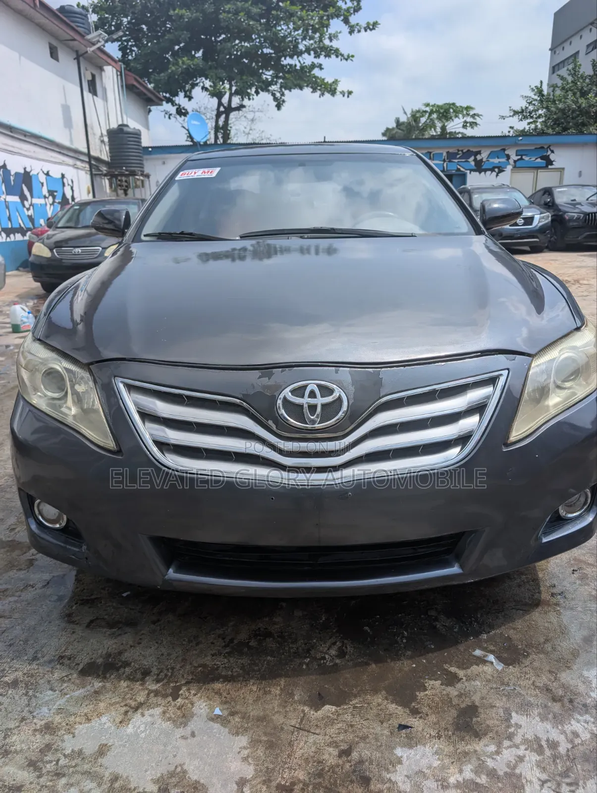 Toyota Camry Base 4dr Sedan (2.5L 4cyl 6M) 2010 Gray