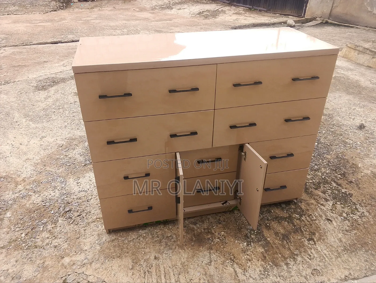 Chest of Drawers