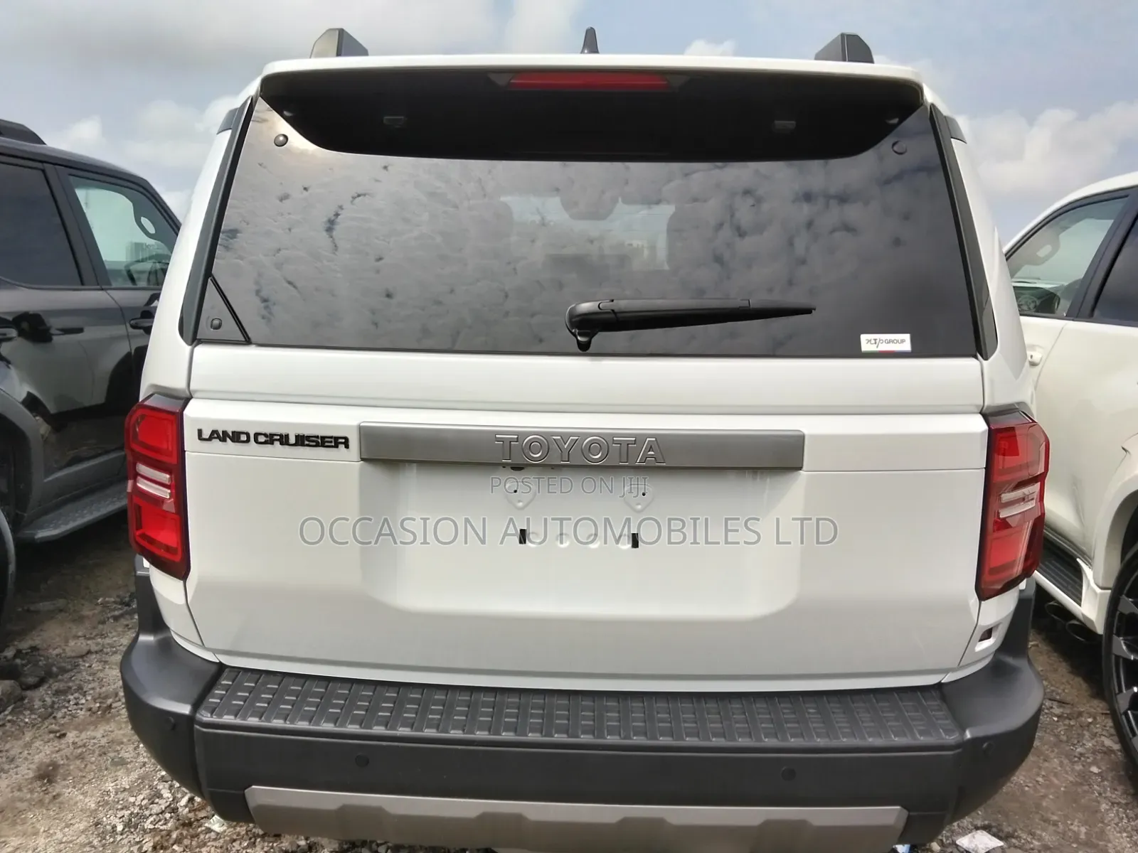 Toyota Land Cruiser Prado 2025 White