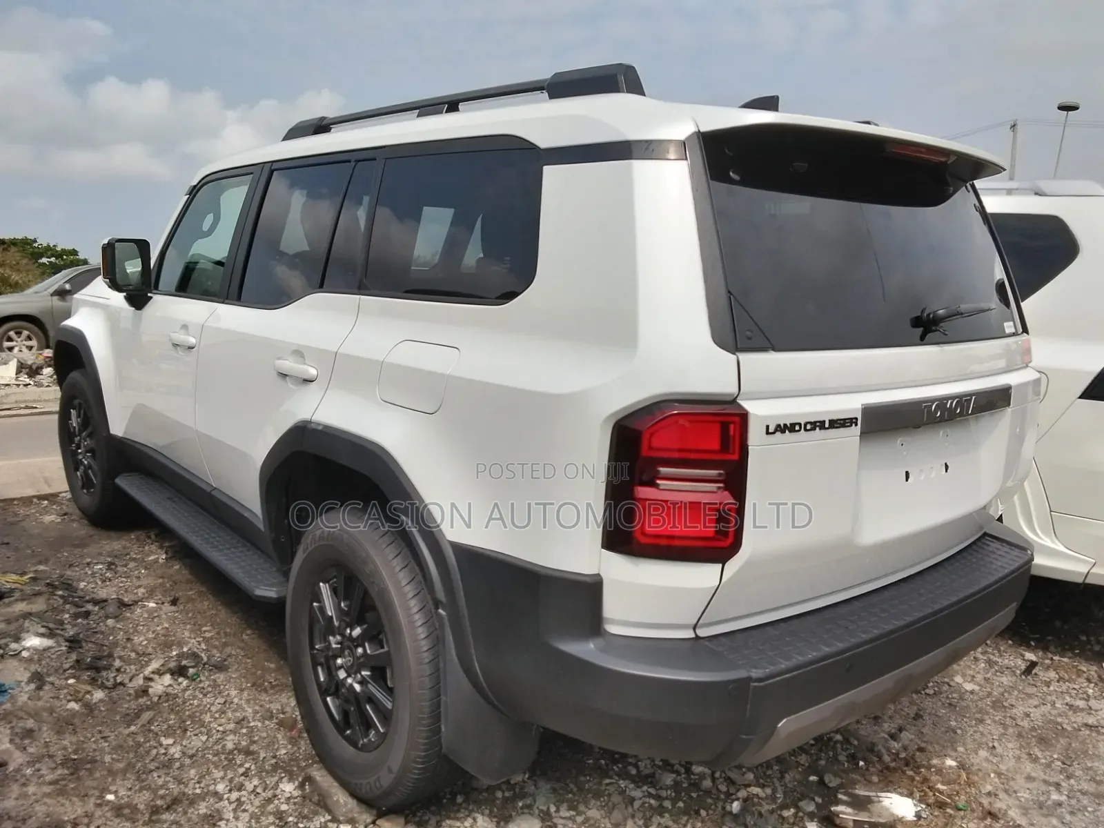 Toyota Land Cruiser Prado 2025 White