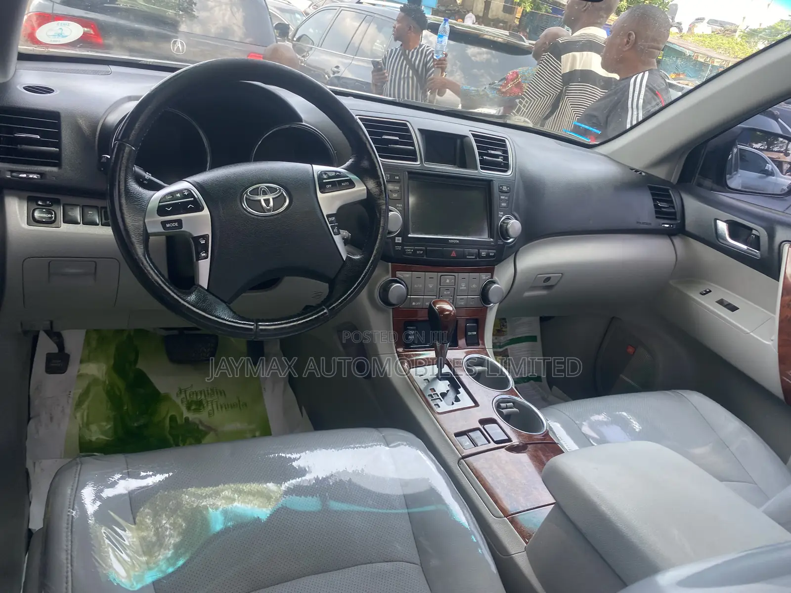 Toyota Highlander Limited 3.5l 4WD 2013 Silver
